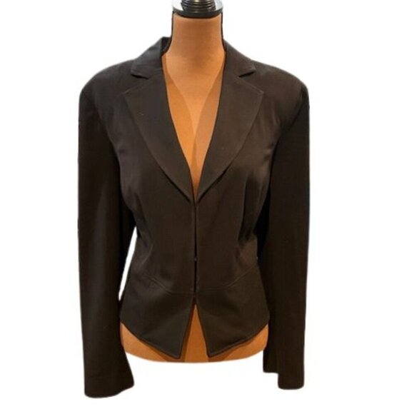 Lane Bryant Cropped Black Blazer with Eye & Hook Closure and Back Vent Details - Picture 1 of 8